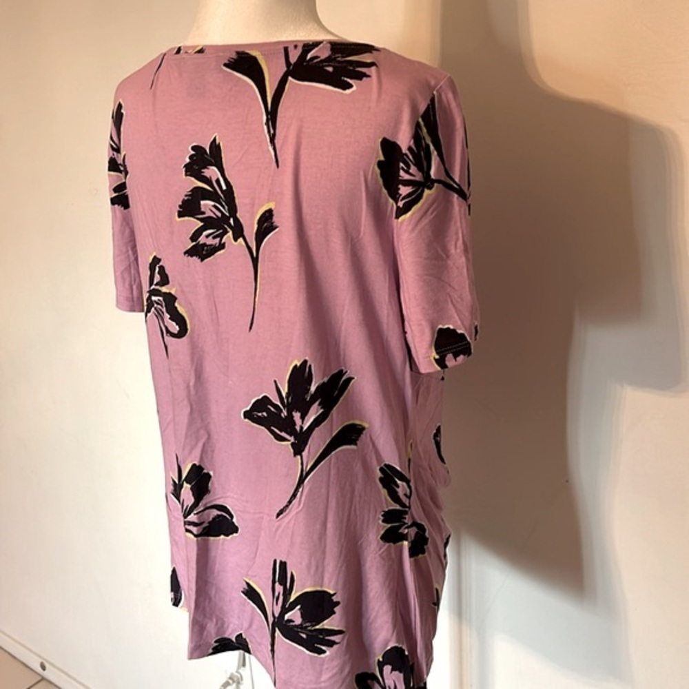 NWOT St. John Short Sleeve Floral Blouse - Picture 7 of 12